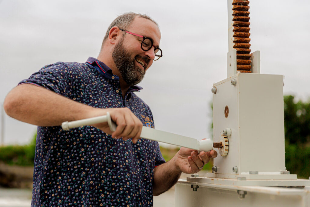 Centrale hydroélectrique et production de l'énergie locale en Occitanie avec ilek